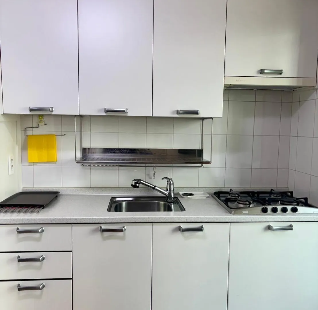 Urban Cozy Stay -Hongdae, ソウル特別市 アパート